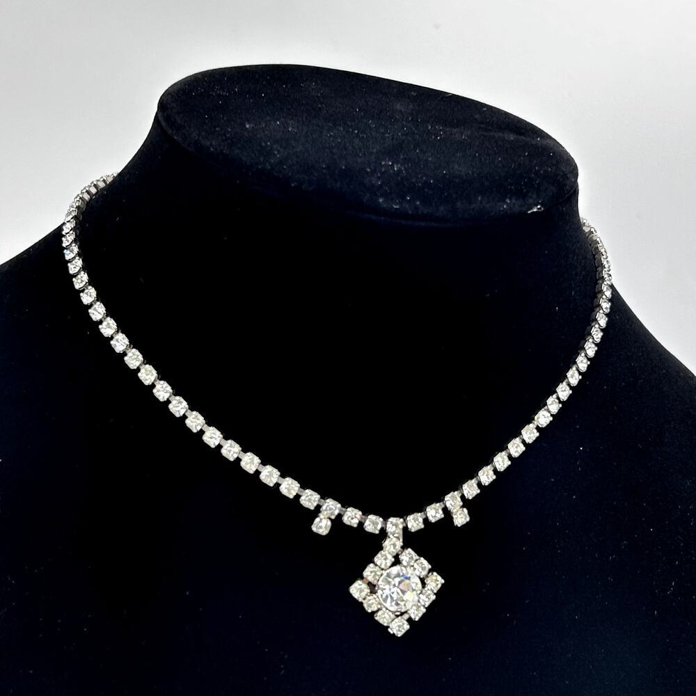 Vintage Rhinestone Solitaire Necklace Clear Crystal Style Silver Tone Jewelry